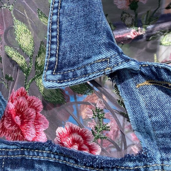 Custom Jean Jacket with Inlayed Embroidered Mesh Sz L NWT - Picture 3 of 14